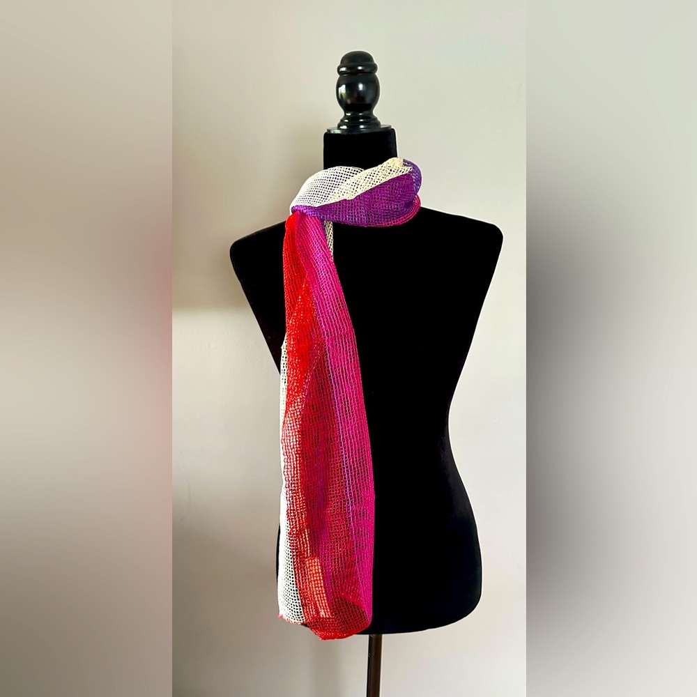 100%‎ Rayon Red and Purple Knit Scarf